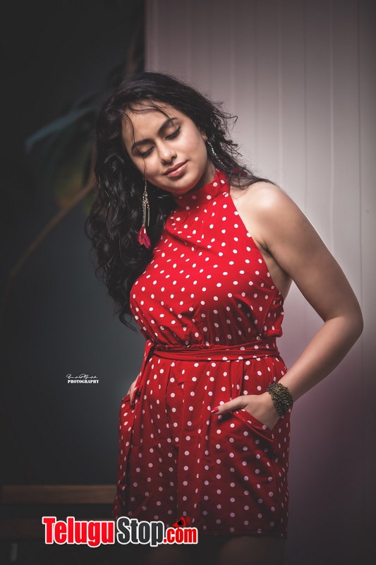 Gorgeous pallavi dora images-Pallavi Dora, Pallavidora Photos,Spicy Hot Pics,Images,High Resolution WallPapers Download